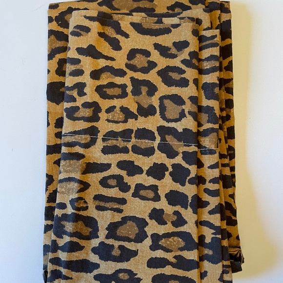 Ralph Lauren Standard Pillowcase Aragon Leopard - gently used - Picture 1 of 1